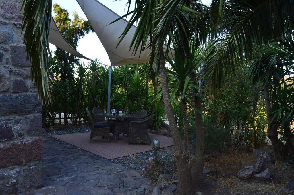 Villas Elpiniki Mithimna Exterior foto